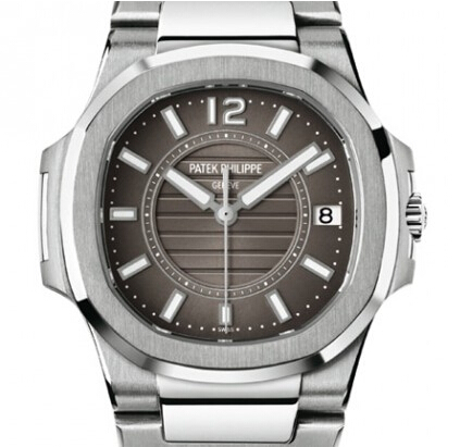 Replica Patek Philippe Nautilus 7011/1G-010 replica Watch